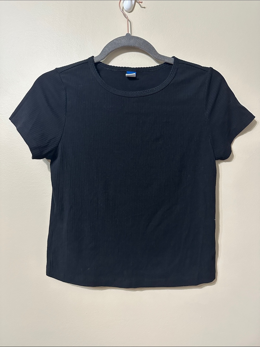 Women's Black Short Sleeve Crewneck Tee